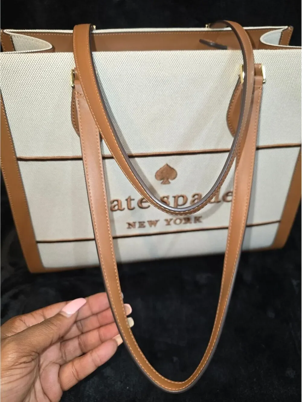 86. NWT Kate Spade New York Ellie Canvas Tote (Large)